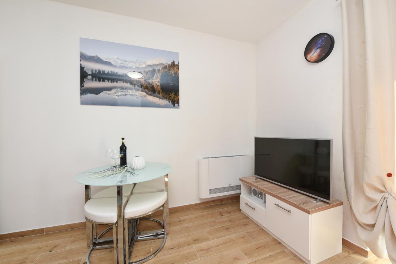 Apartments Lecija ザダル エクステリア 写真